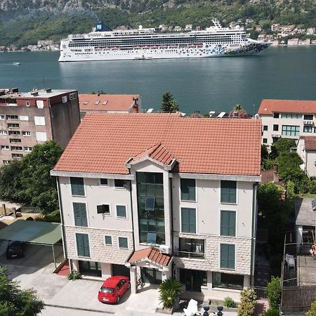 Promenade,5 Min Old Town Lägenhet Kotor Exteriör bild